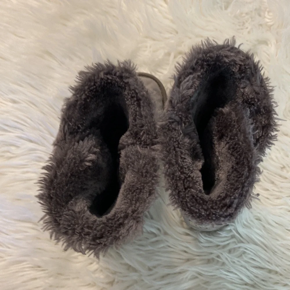 UGG Bailey Boots size W3.5 very good condition see pictures and video